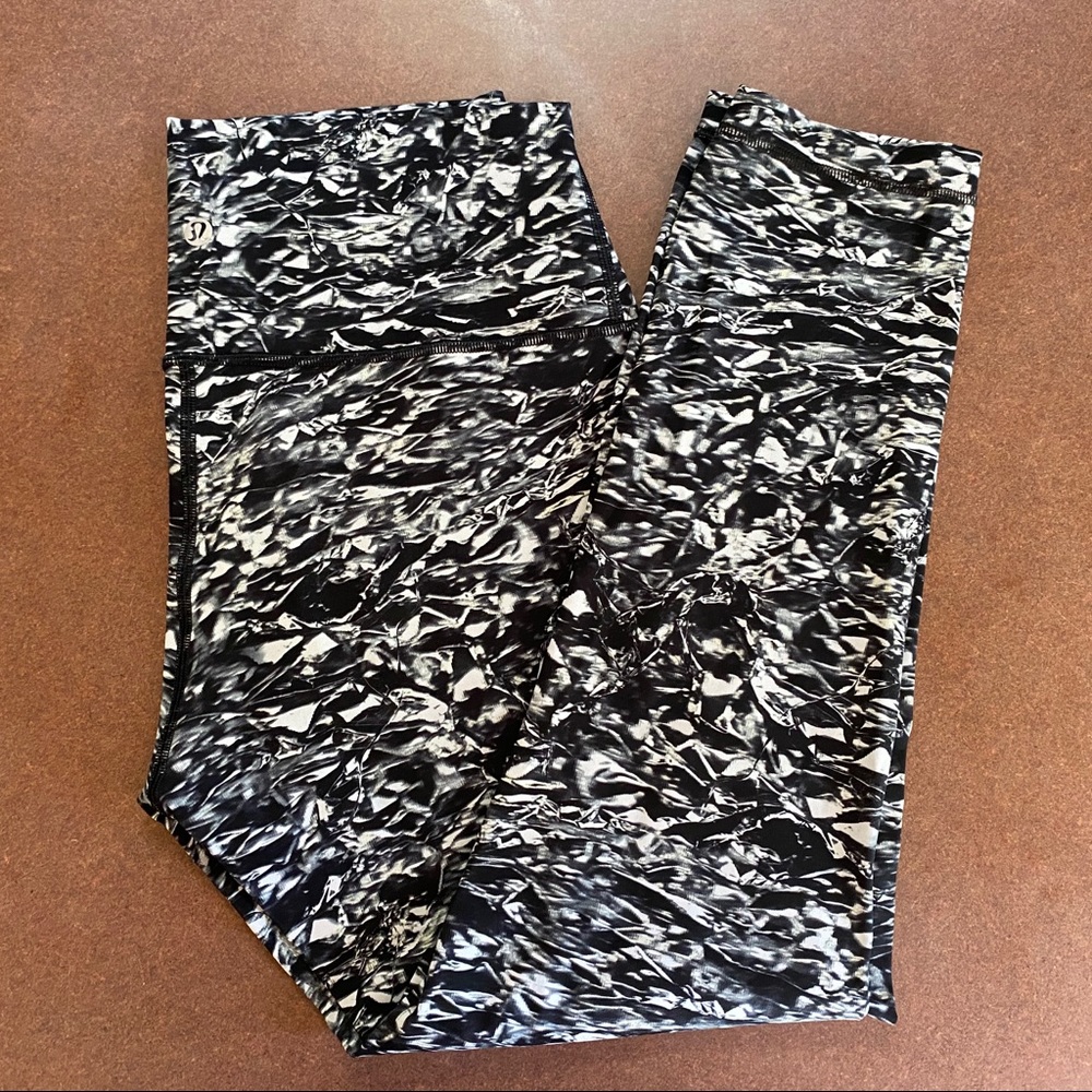 Lululemon Wonder Under High-Rise size 8